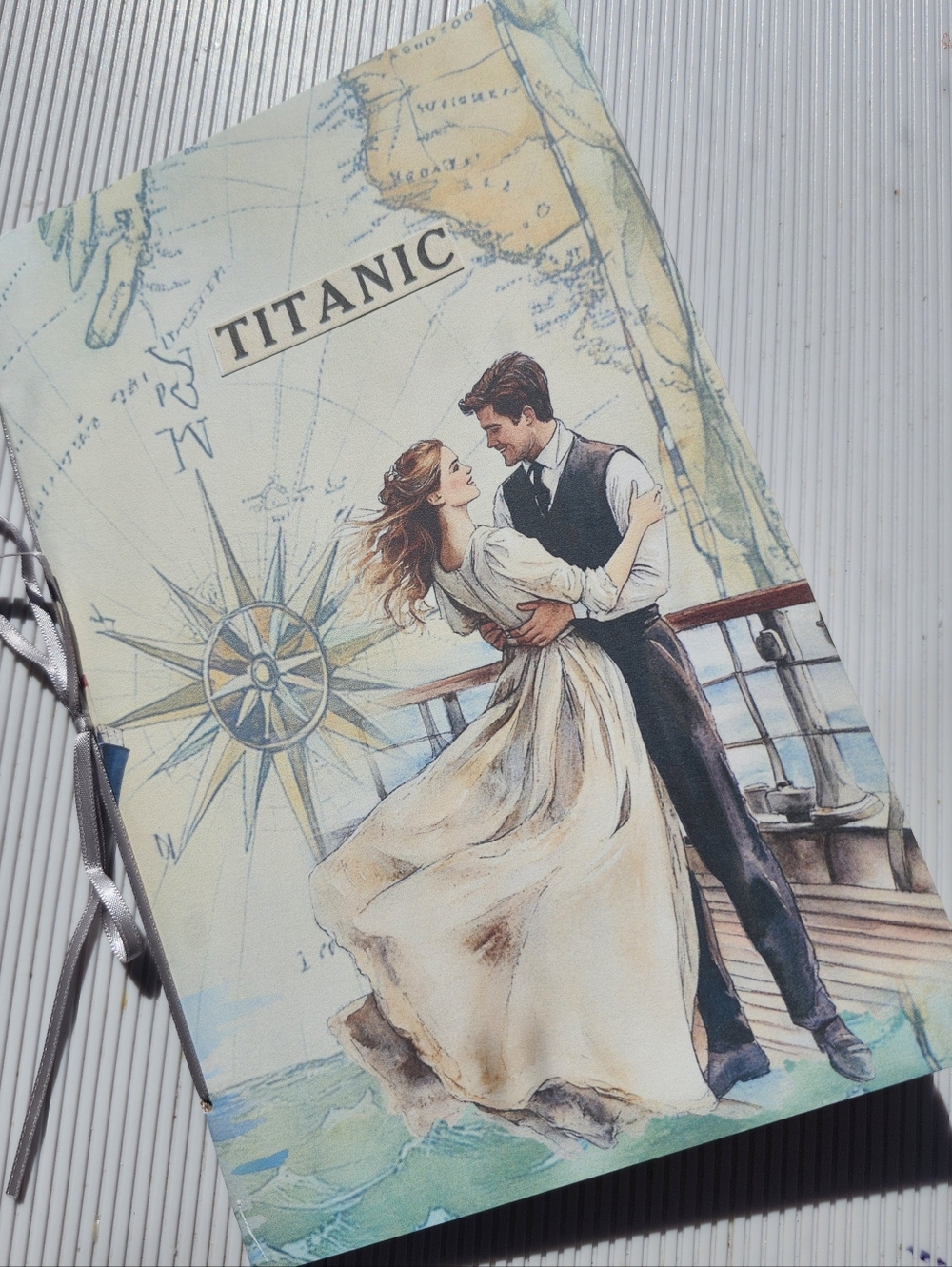 "TITANIC" Junk Journal Booklet 40 Pgs Tags, Survivor Images, Journal Cards +more